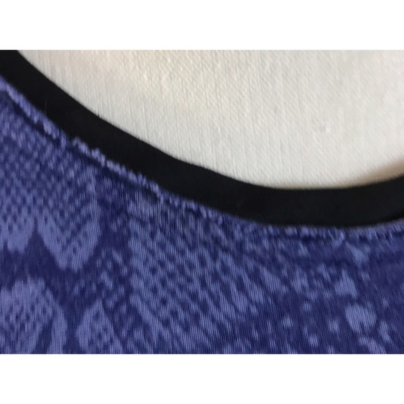 Elie Tahari Rayon/Poly Short Sleeve Top Size L - Picture 7 of 9